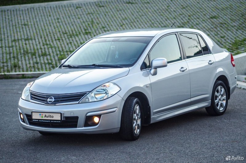 Nissan Tiida 2008