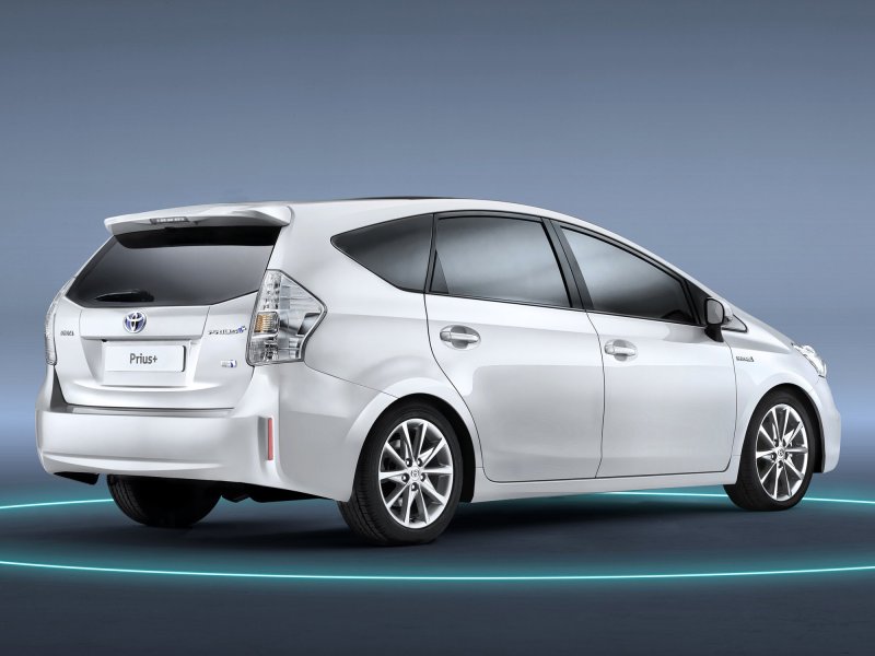 Toyota Prius Plus 2014