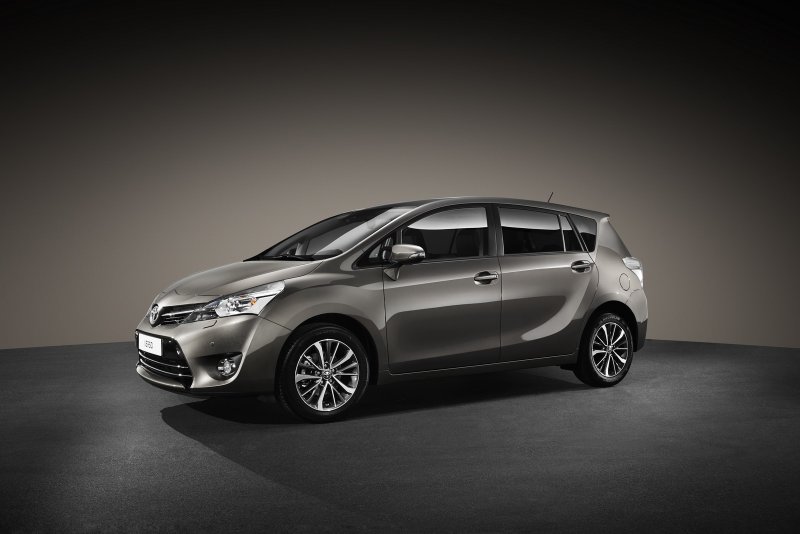 Toyota Verso 2016