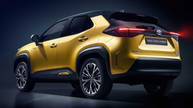 Toyota Chr гибрид 2022