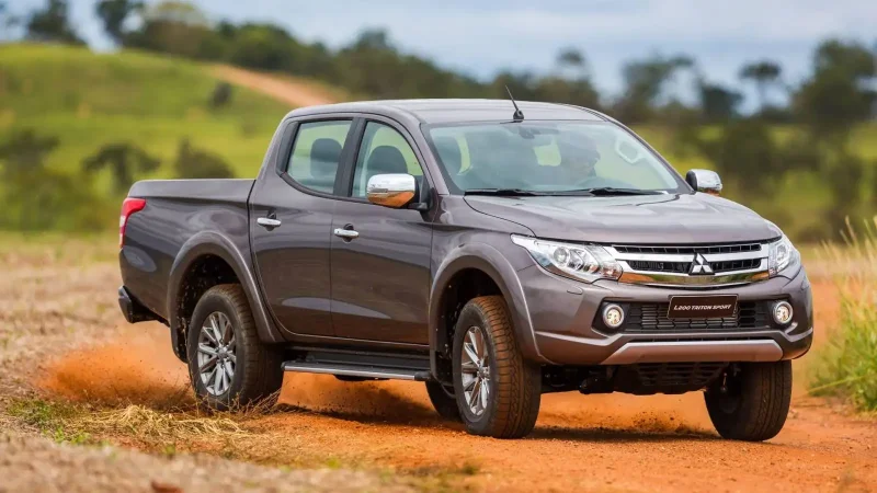 Mitsubishi l200 2021