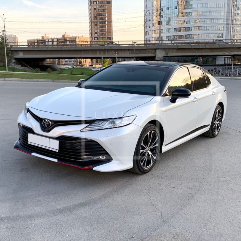Toyota Camry 70