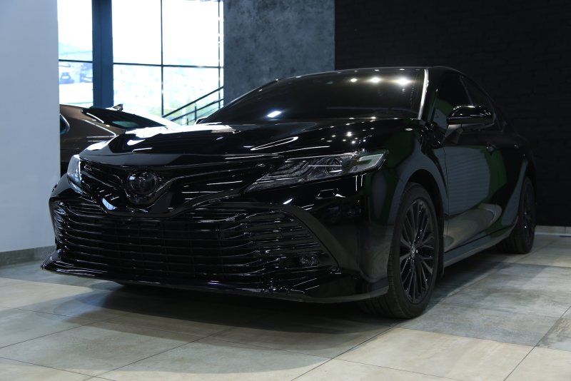 Toyota Camry v70 антихром