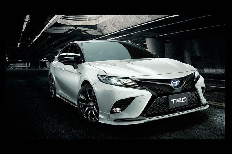 Toyota Camry 70 TRD