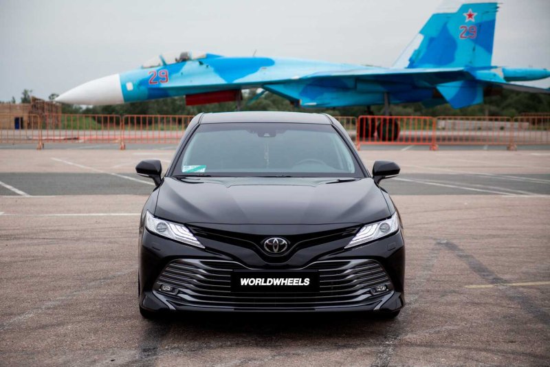 Toyota Camry xv70 2017