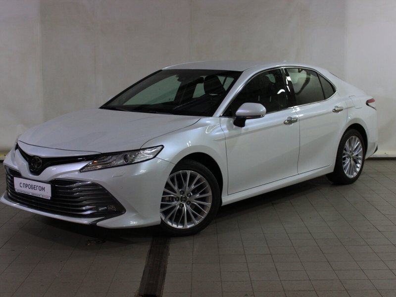 Toyota Camry xv70 2018