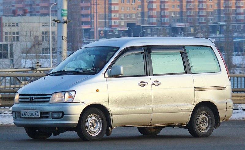 Mitsubishi Мираж Динго