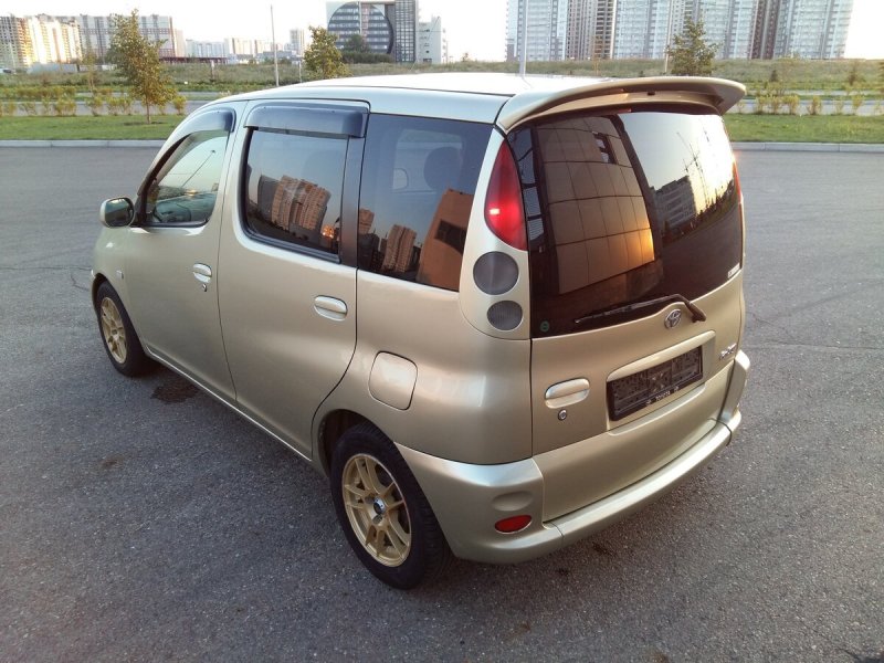 Тойота Сиенна 2022