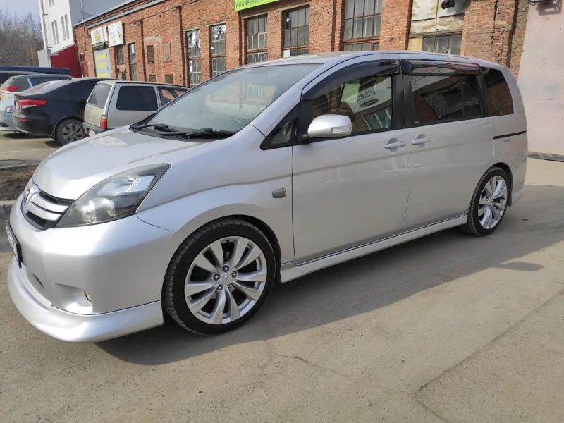 Toyota Vitz 2001 багажник
