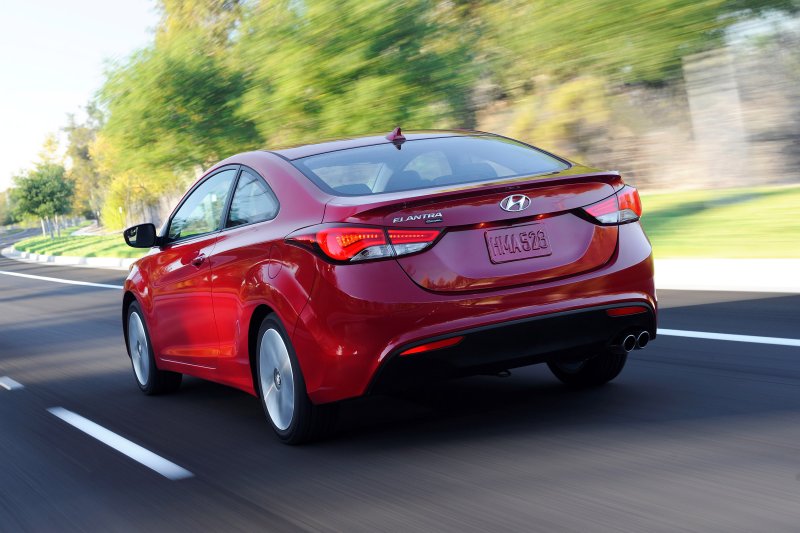 Hyundai Elantra 1.6 МТ, 2012,