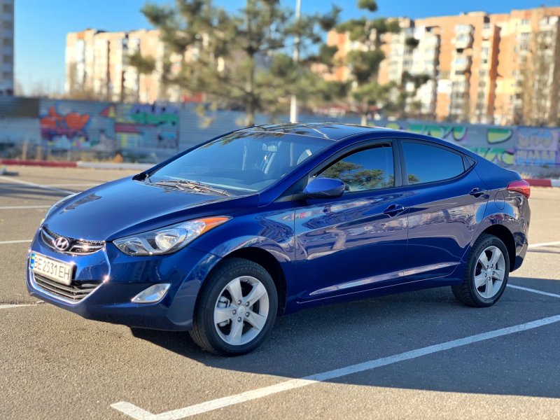 Hyundai Elantra 2012