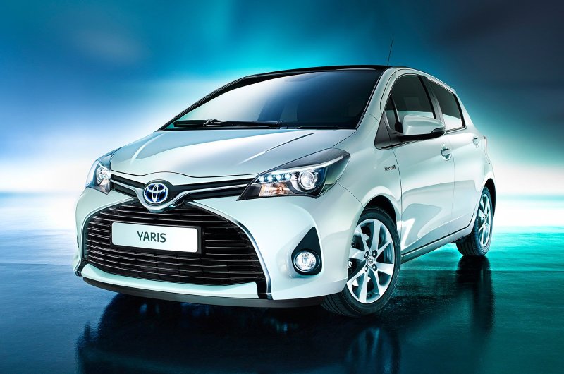 Тойота Ярис 2014 Sport