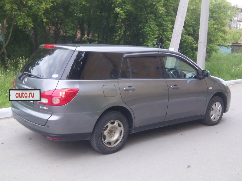 Nissan Wingroad 2011