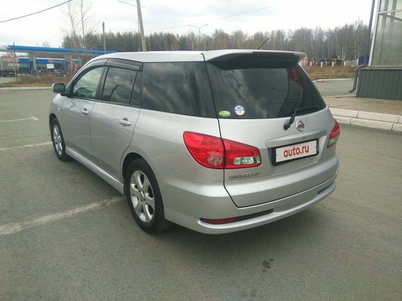 Ниссан вингроуд 2011