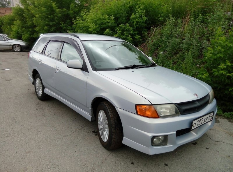 Nissan Wingroad 12
