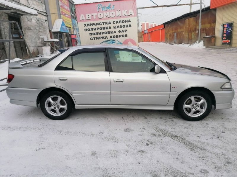 Тойота Виш рестайл 4вд черный