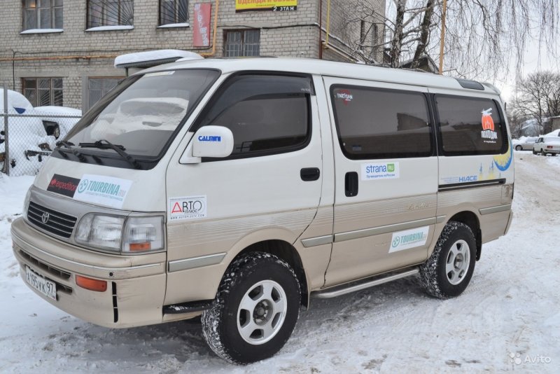 Ниссан Вингроад и Тойота Королла Филдер