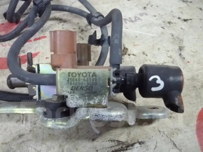 Клапан обратный Toyota для омывателя лобового