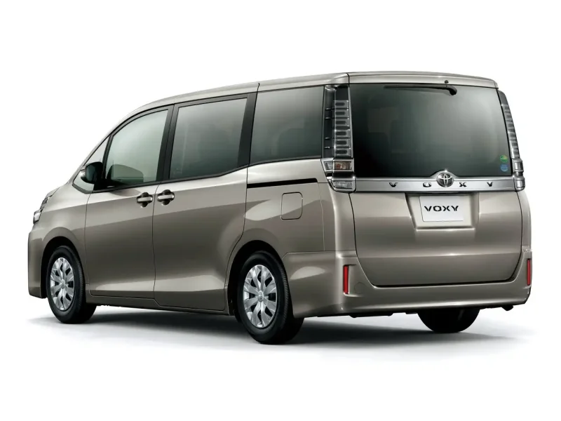 Toyota Voxy Hybrid 2015