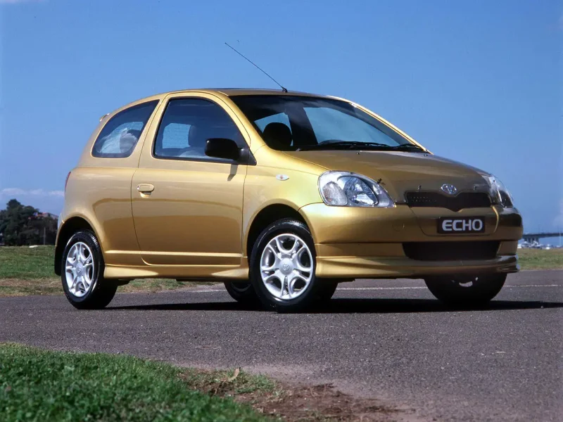 Тойота Эхо 2002