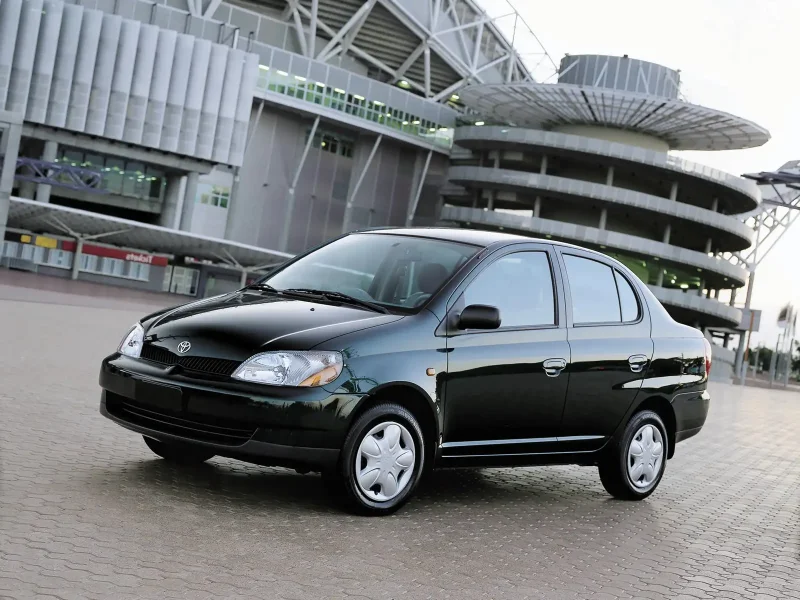 Toyota Echo 2000
