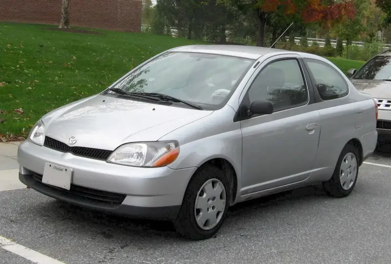 Toyota Echo 2000