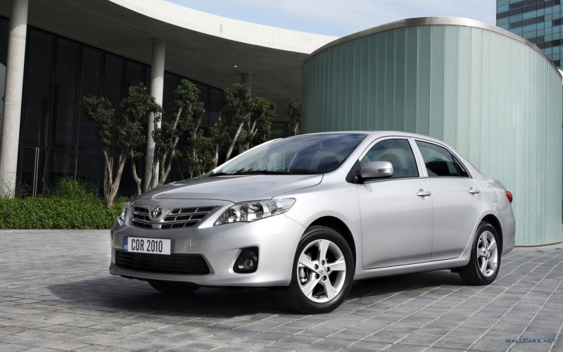 Toyota Corolla 2013 седан
