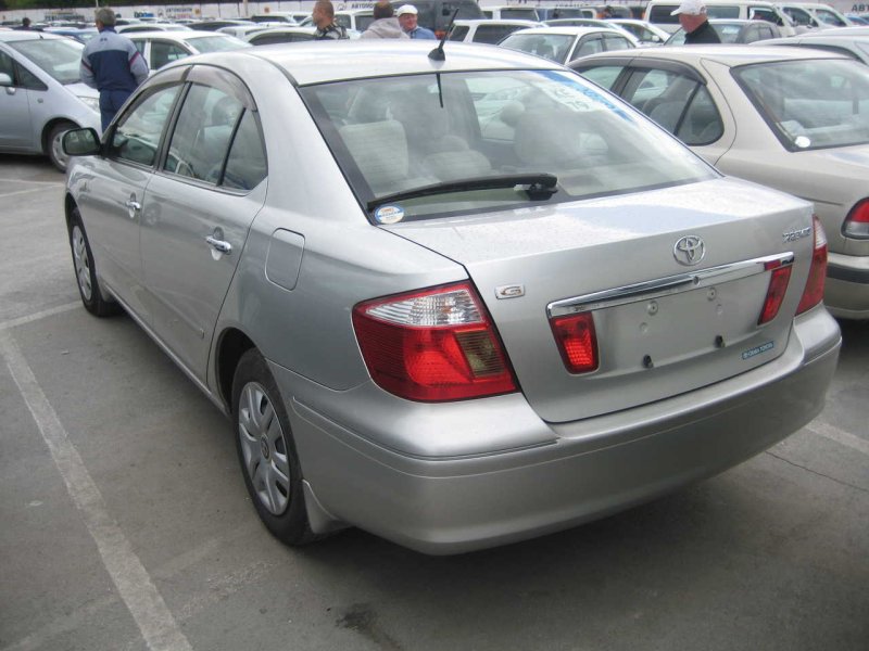 Toyota Sienna 2011 год