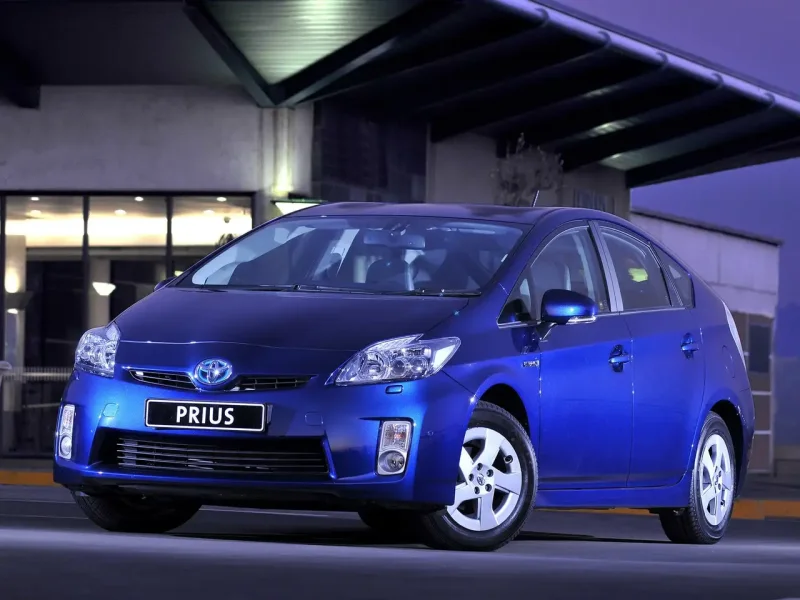 Toyota Prius v ( ) 2014