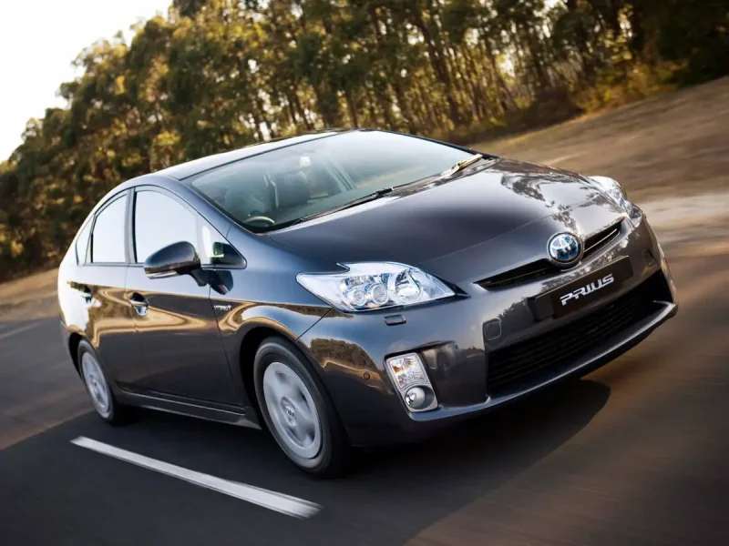 Toyota Prius v ( ) 2012