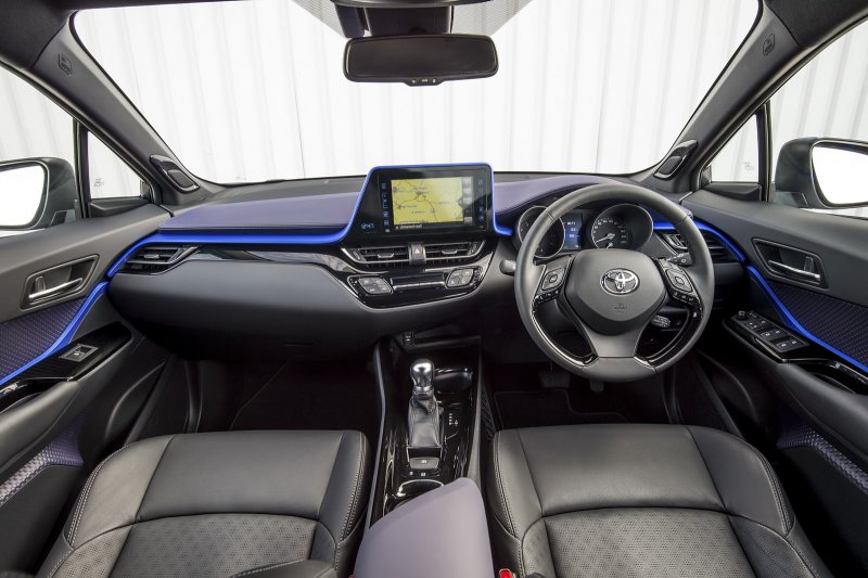 Toyota Chr 2018 салон