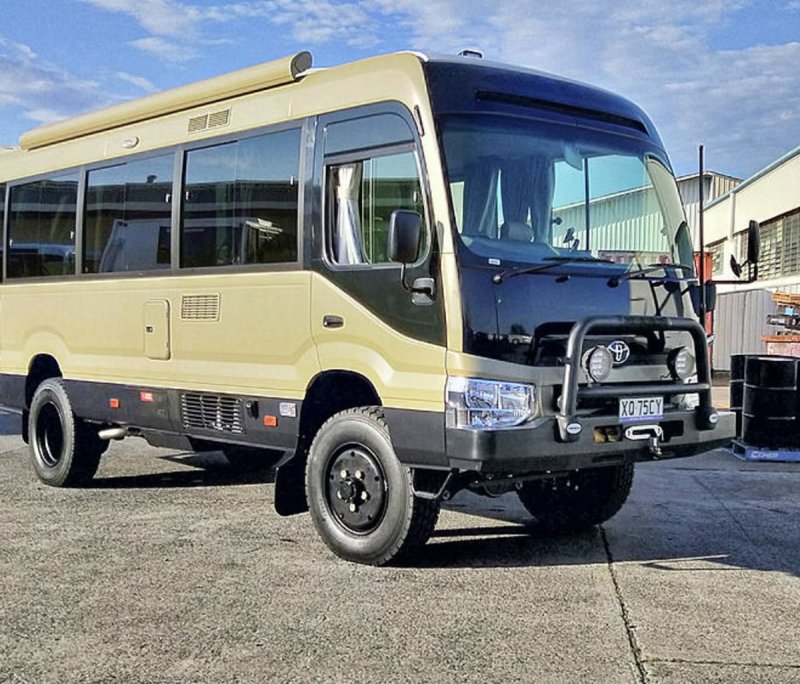 Toyota Coaster 2016
