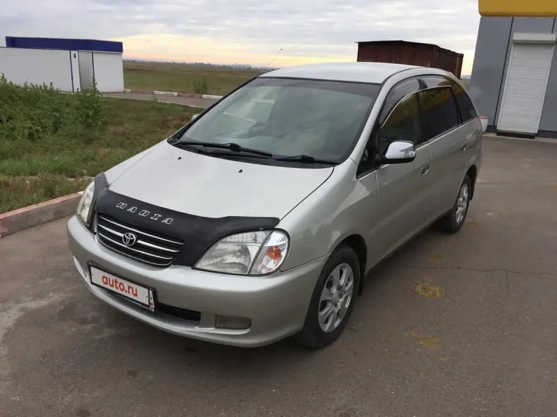 Toyota Nadia