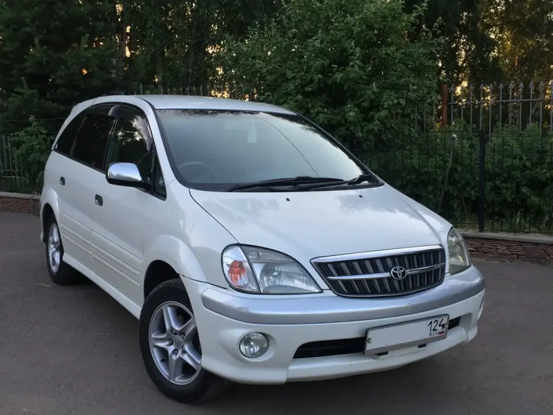 Toyota Nadia Type su 2001