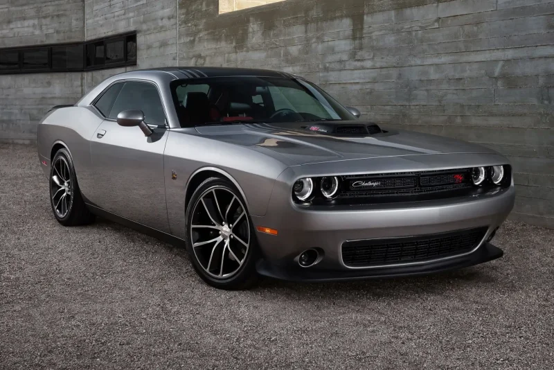 Dodge Challenger srt8 392