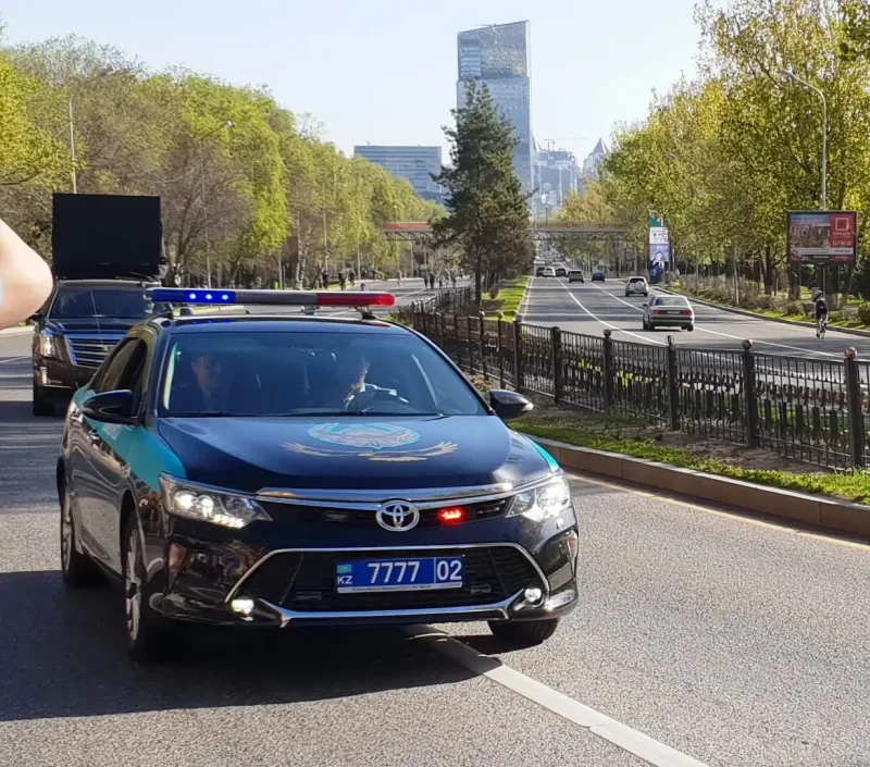 Машины Следственного комитета Москва