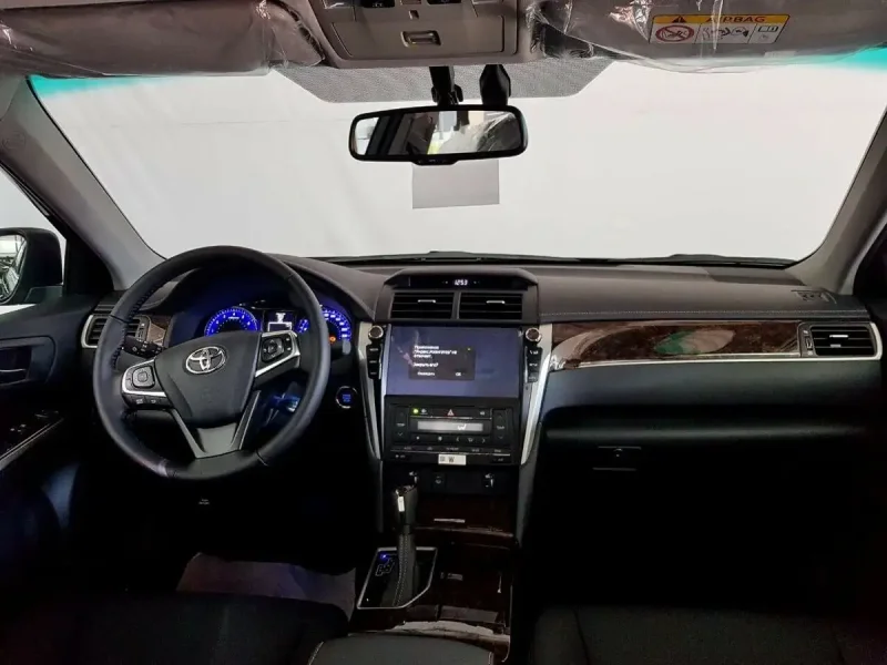 Toyota Camry 2016 xv50 белая салон