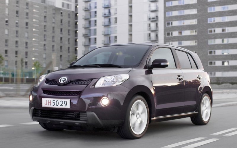 Toyota Urban Cruiser 2012