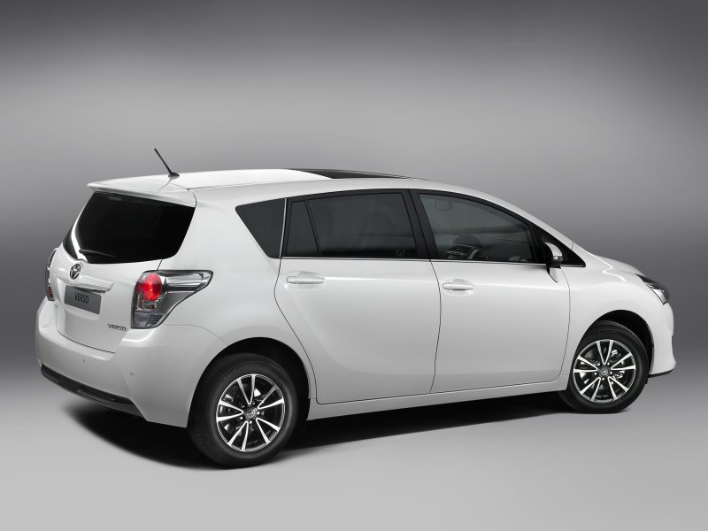 Toyota Corolla Verso 2013