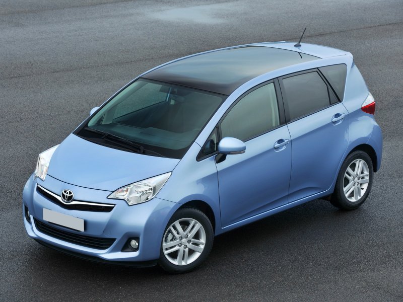 Toyota Verso s 2011