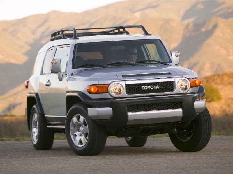 Toyota FJ Cruiser Модельный ряд
