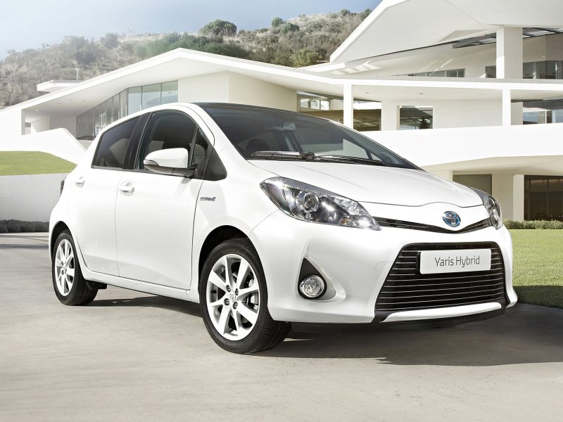 Toyota Yaris 2013 Hybrid