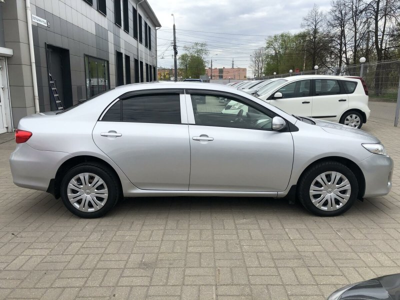 Toyota Corolla x 2012