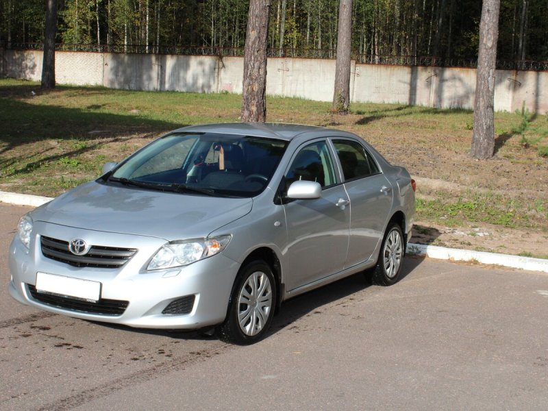 Тойота Королла 2011