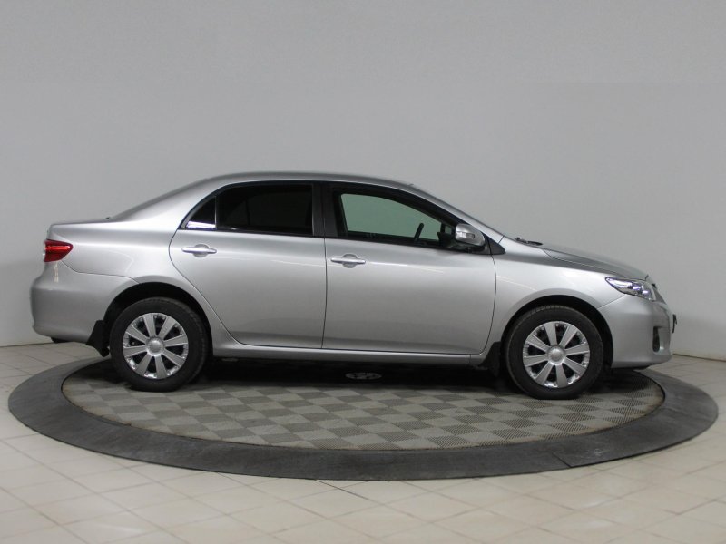 Toyota Corolla x 2012
