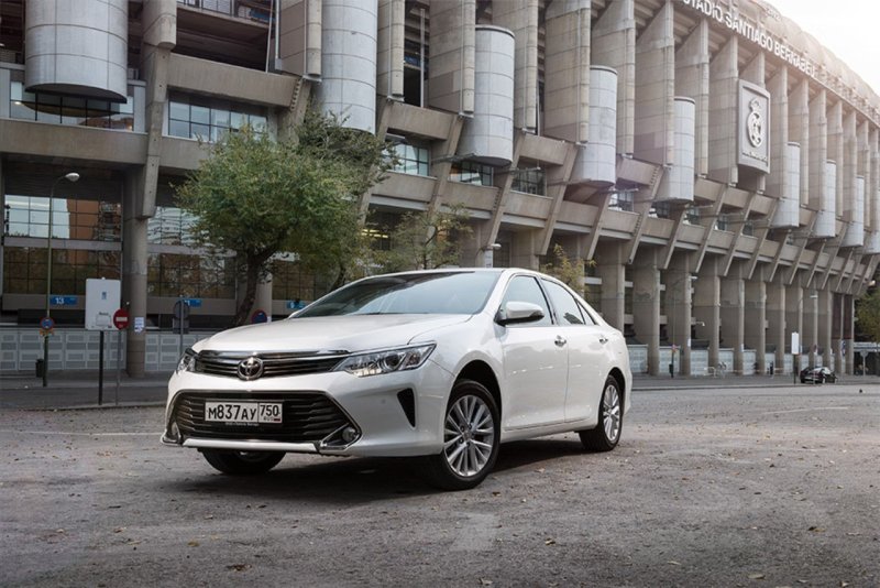 Toyota Camry 60