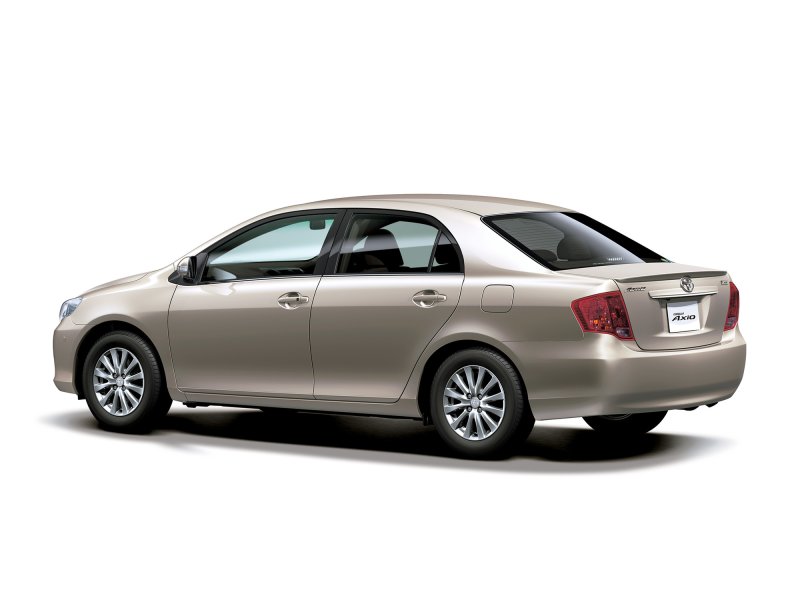 Toyota Axio 2006