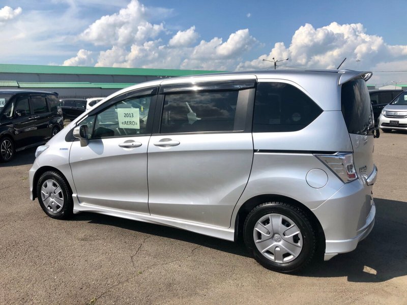 Honda freed 2010
