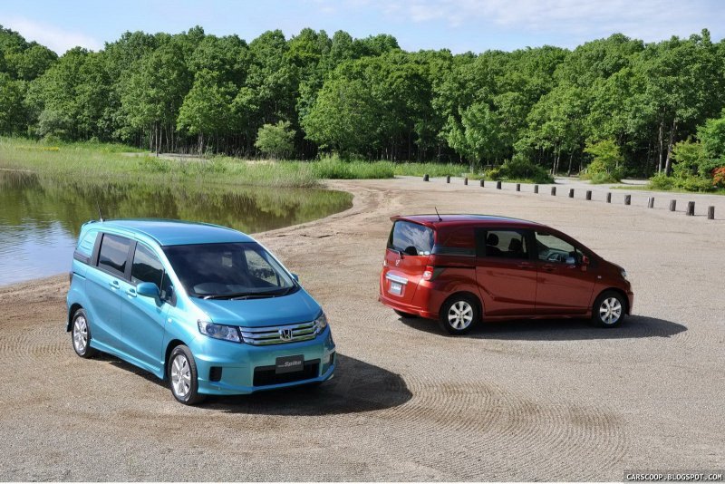 Honda freed 2022 гибрид