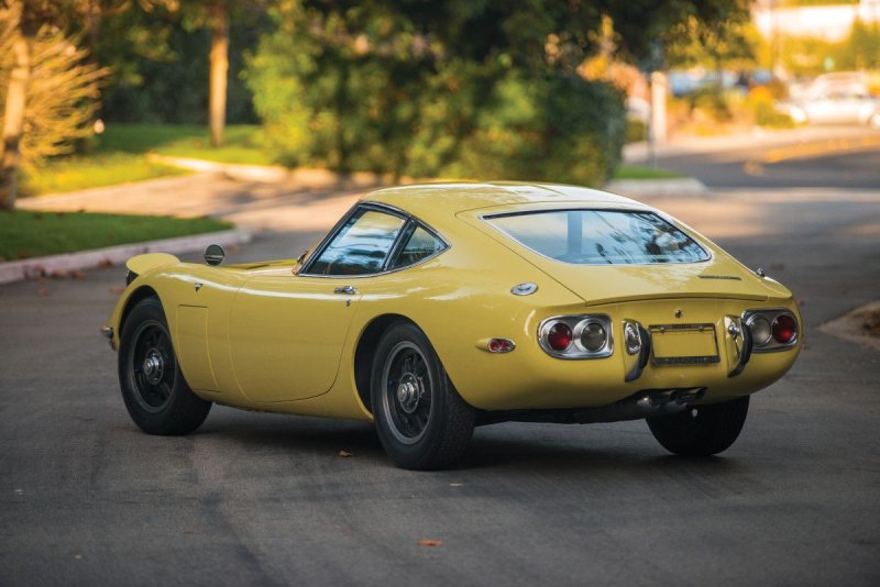 Тойота 2000 gt